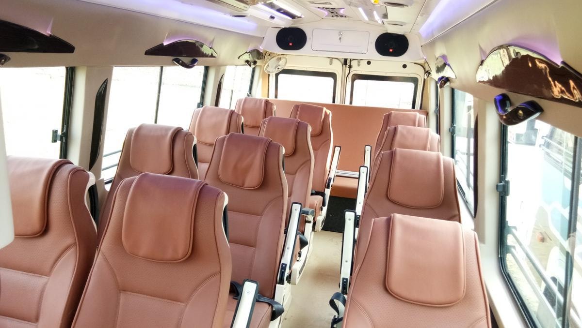 Tempo Traveller gallery image