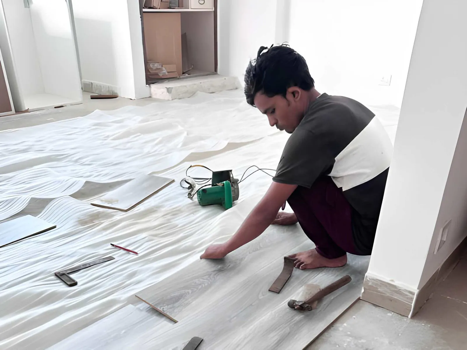 Expert Floor Refinishing Calgary: のプロダクトバナー