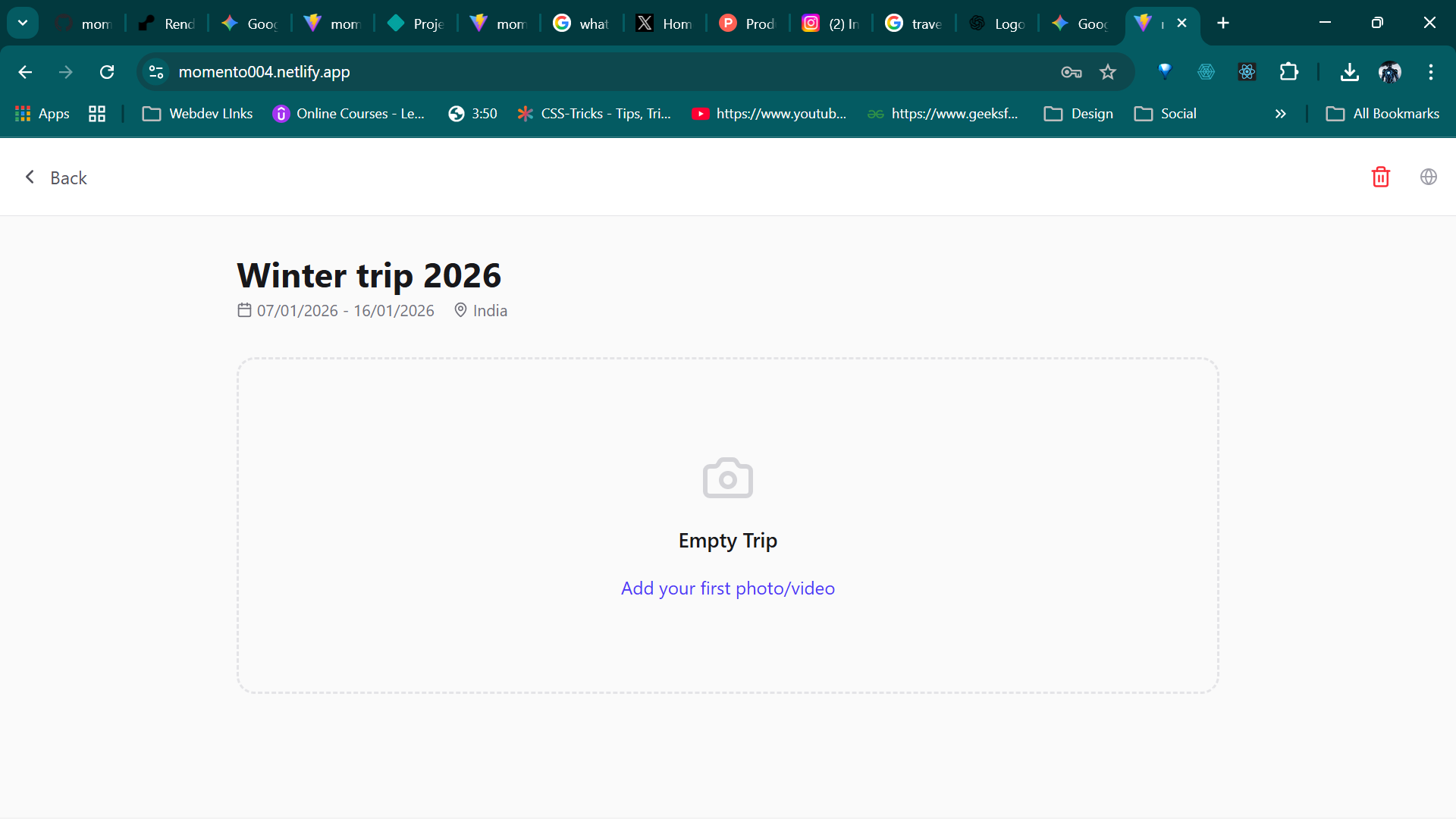Momento gallery image