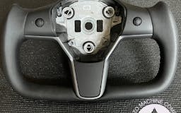 Yoke Steering Wheel for Tesla 3 & Y media 2