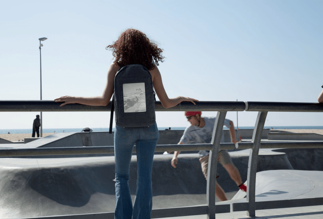 POP-I e-Paper Backpack gallery image