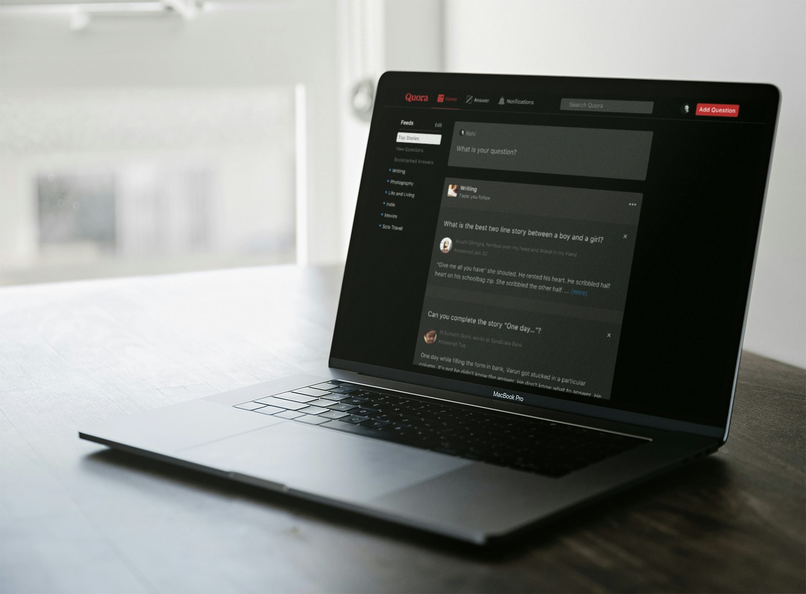 Quora Dark Mode gallery image