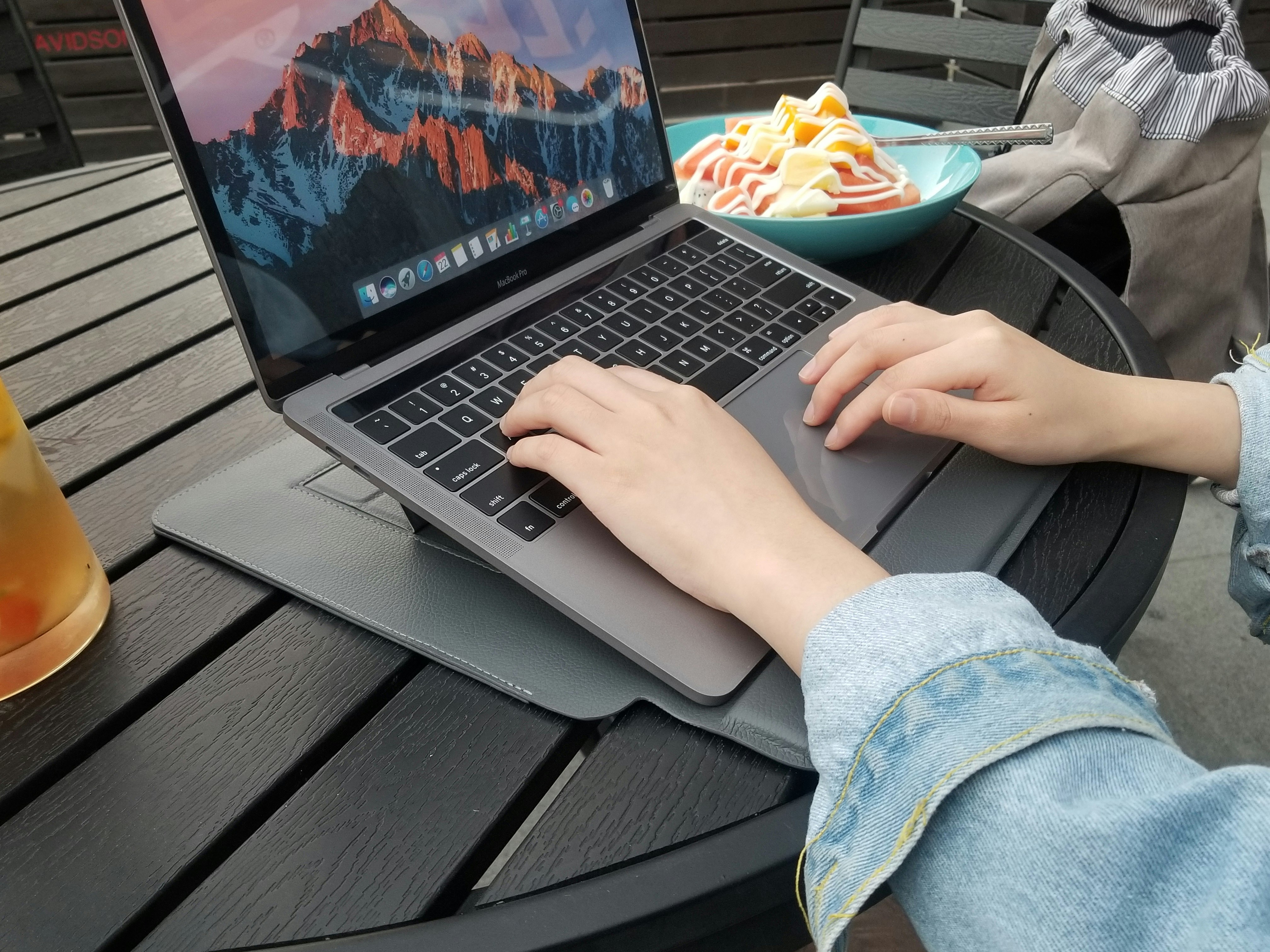SINEX-3in1 Laptop Stand Case! gallery image