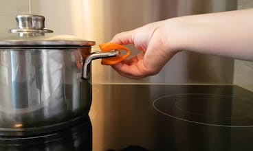 MEOMITT : The Magic Ergonomic Oven Mitt gallery image