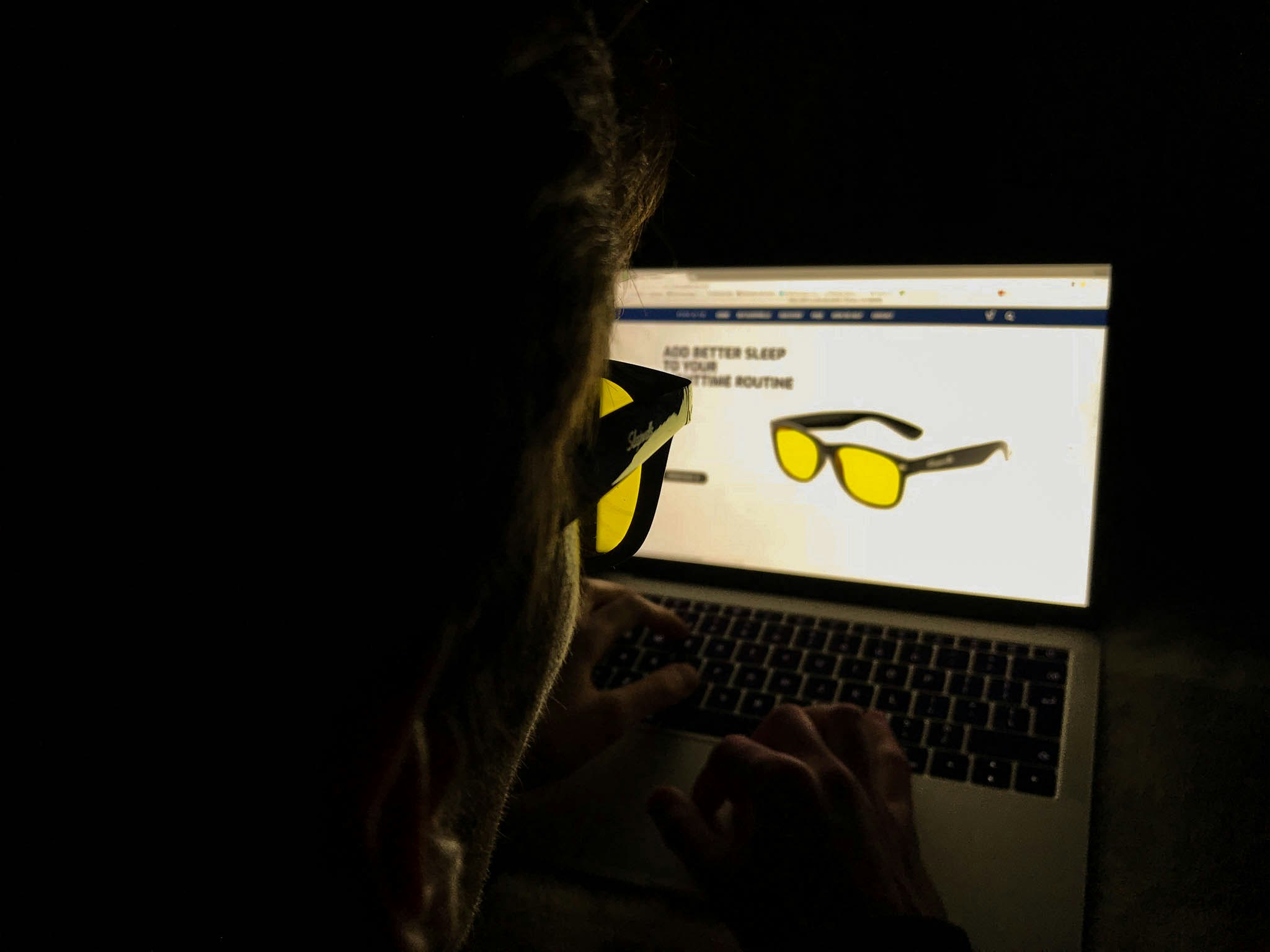 Sleepwells Blue Light Blocking Glasses gallery image