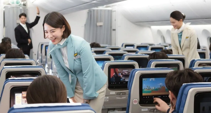 Flight Terminal Info - Product Hunt launch logo