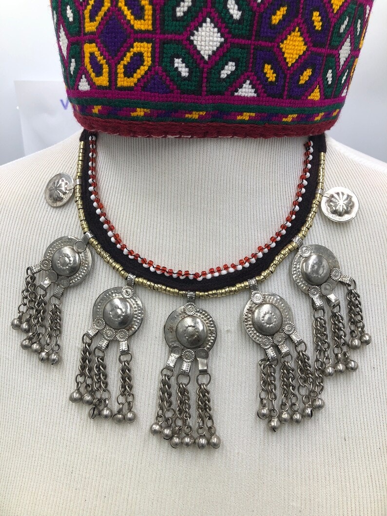 Collar de gargantilla tribal afgana Kuchi media 1