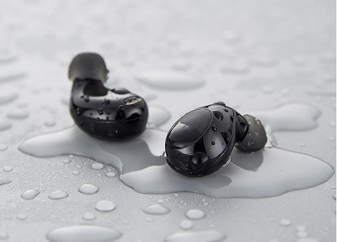 Montano: The world 1st spinning wireless earphone