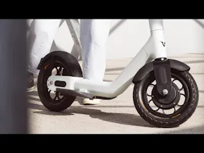 TAUR: The Electric Road Scooter gallery image