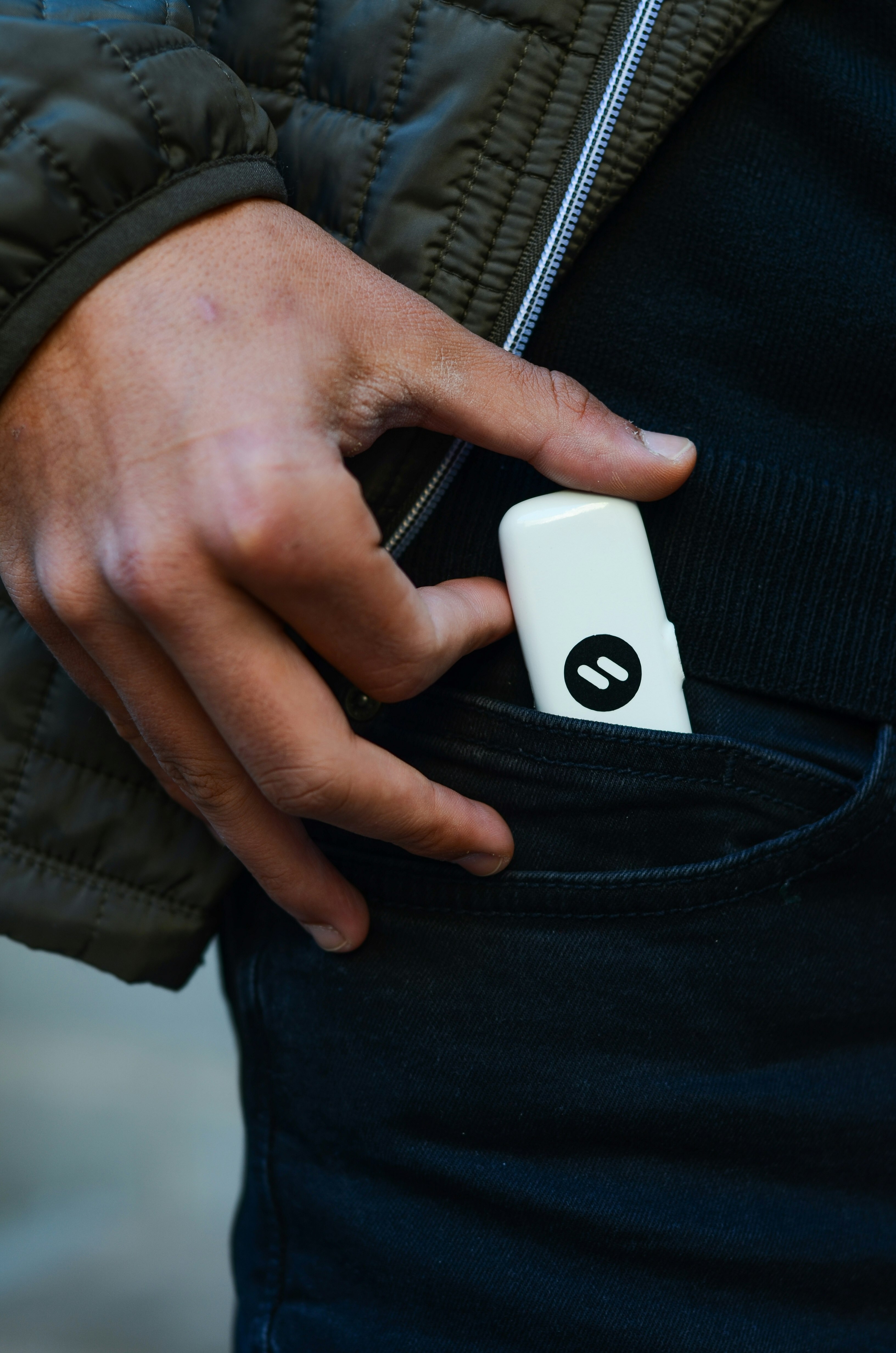 Lightr Smart Charger gallery image