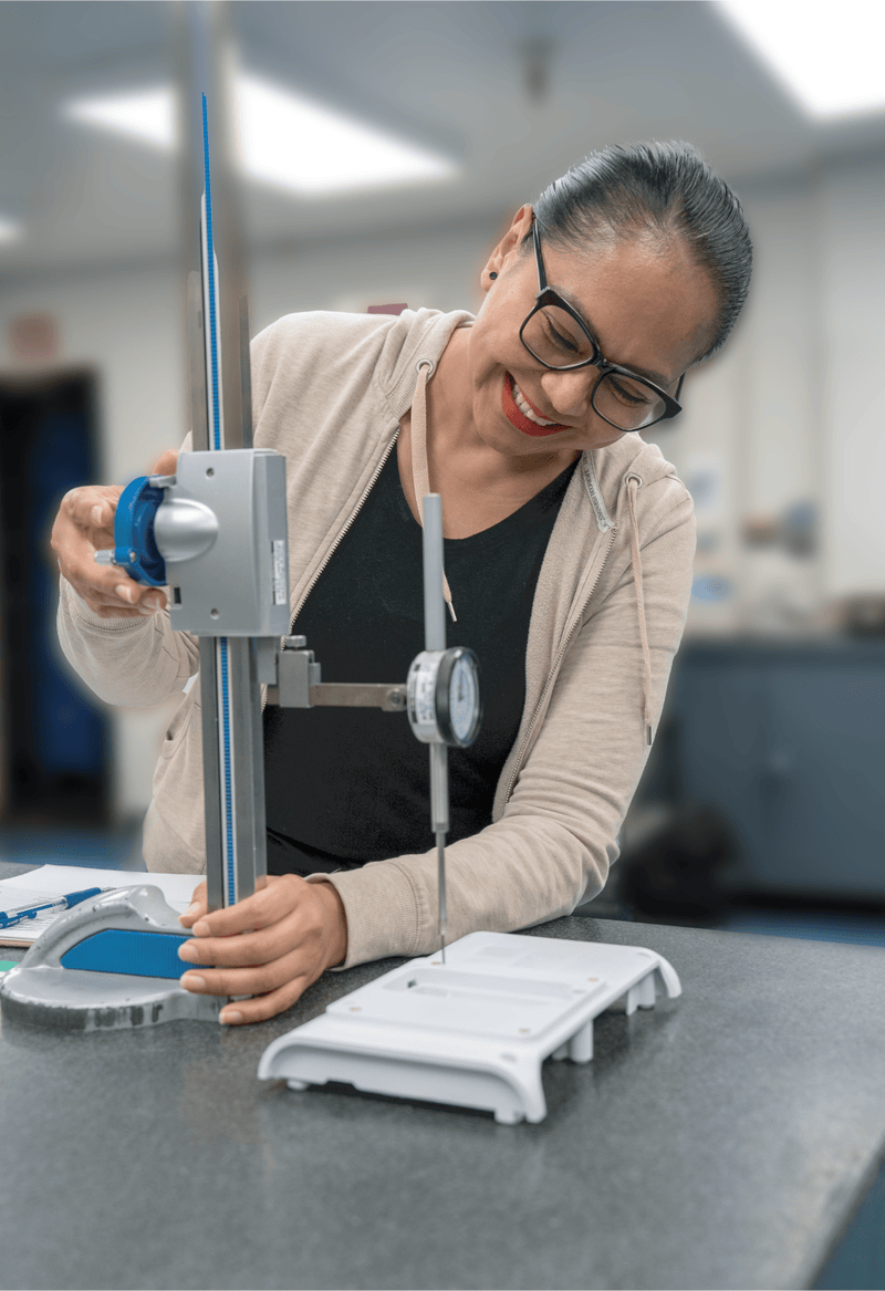 Craftech Plastics – Injection Molding gallery image