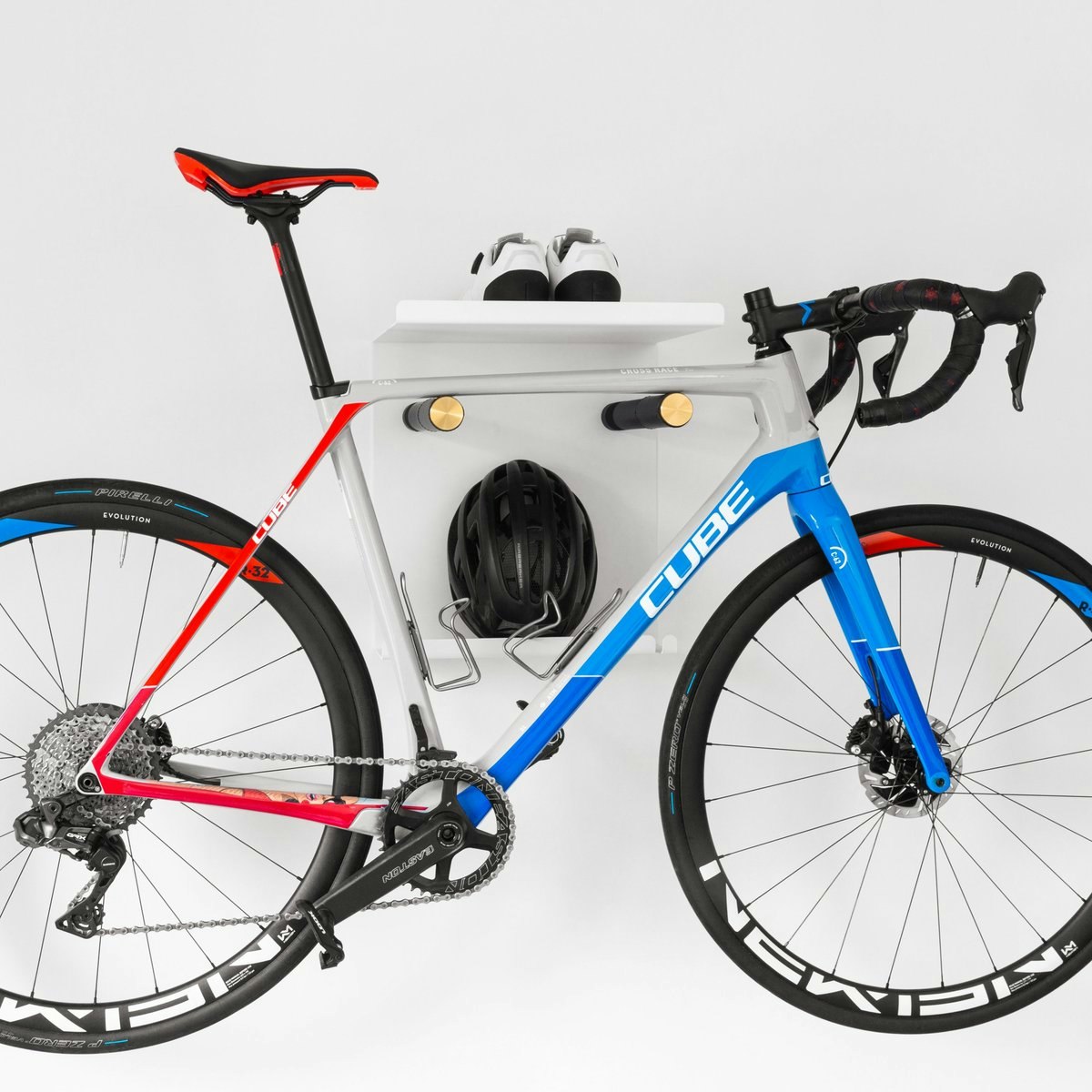 Macmilano Shelvio gallery image