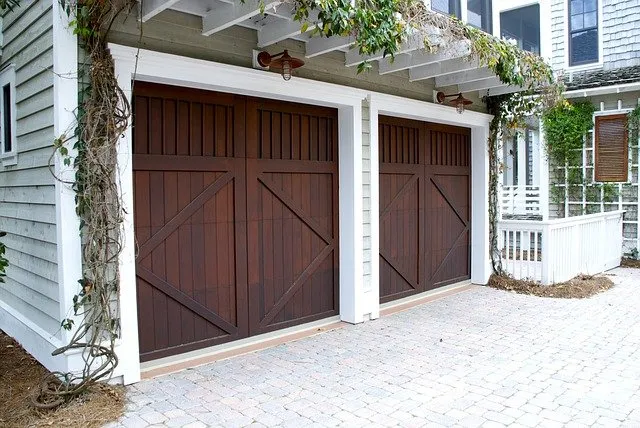 Serviço de porta de garagem inteligente media 4