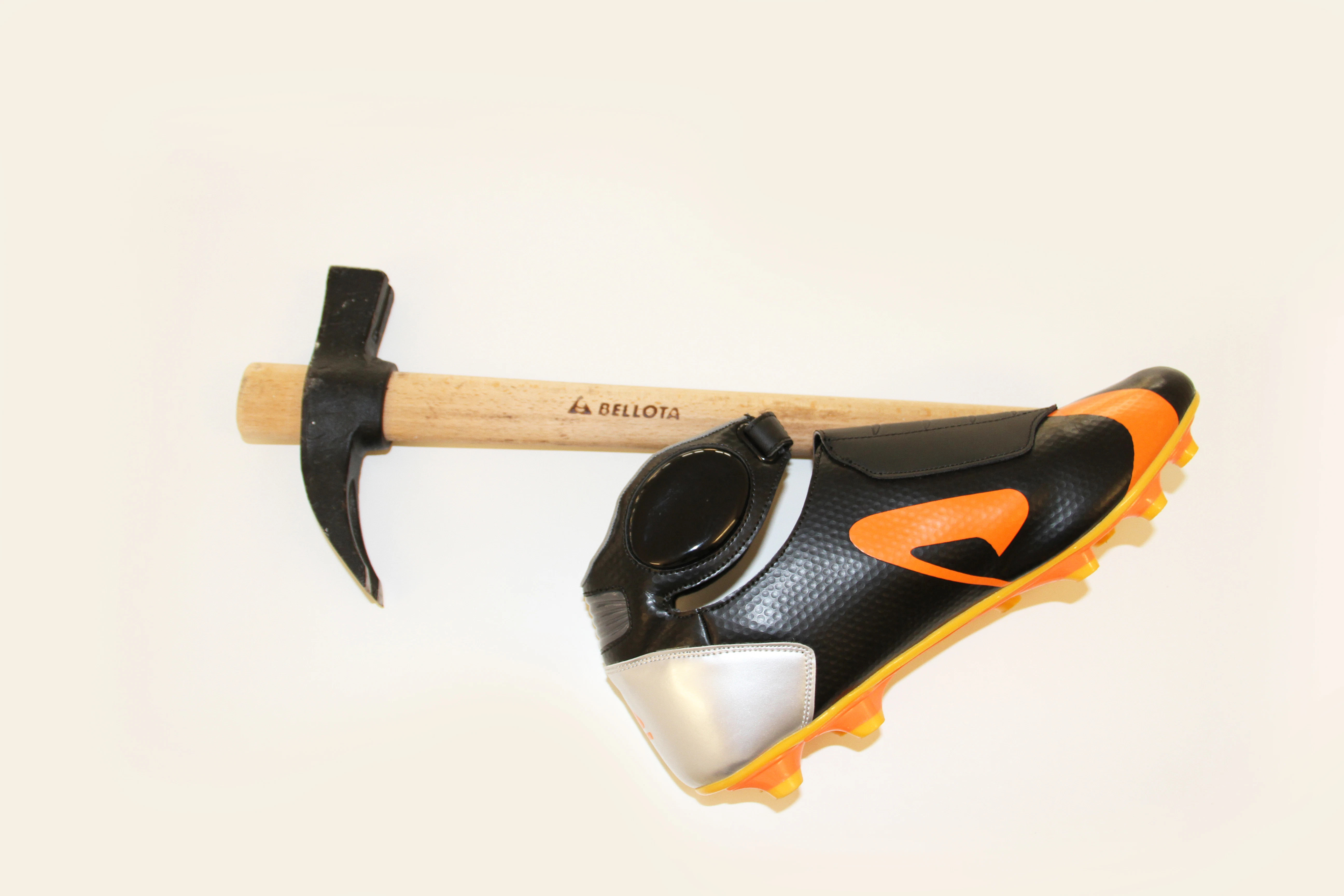 APS21 PANTHERA FOOTBALL BOOTS, PROVES THE WORLD. STRENG TECH