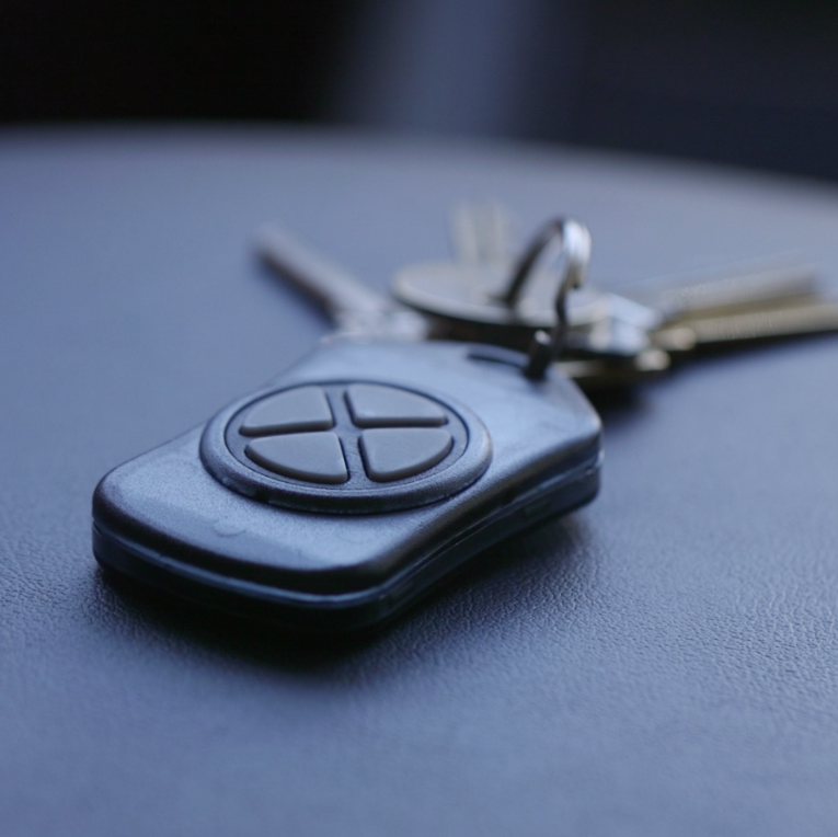 Keysy - Keychain RFID Duplicator