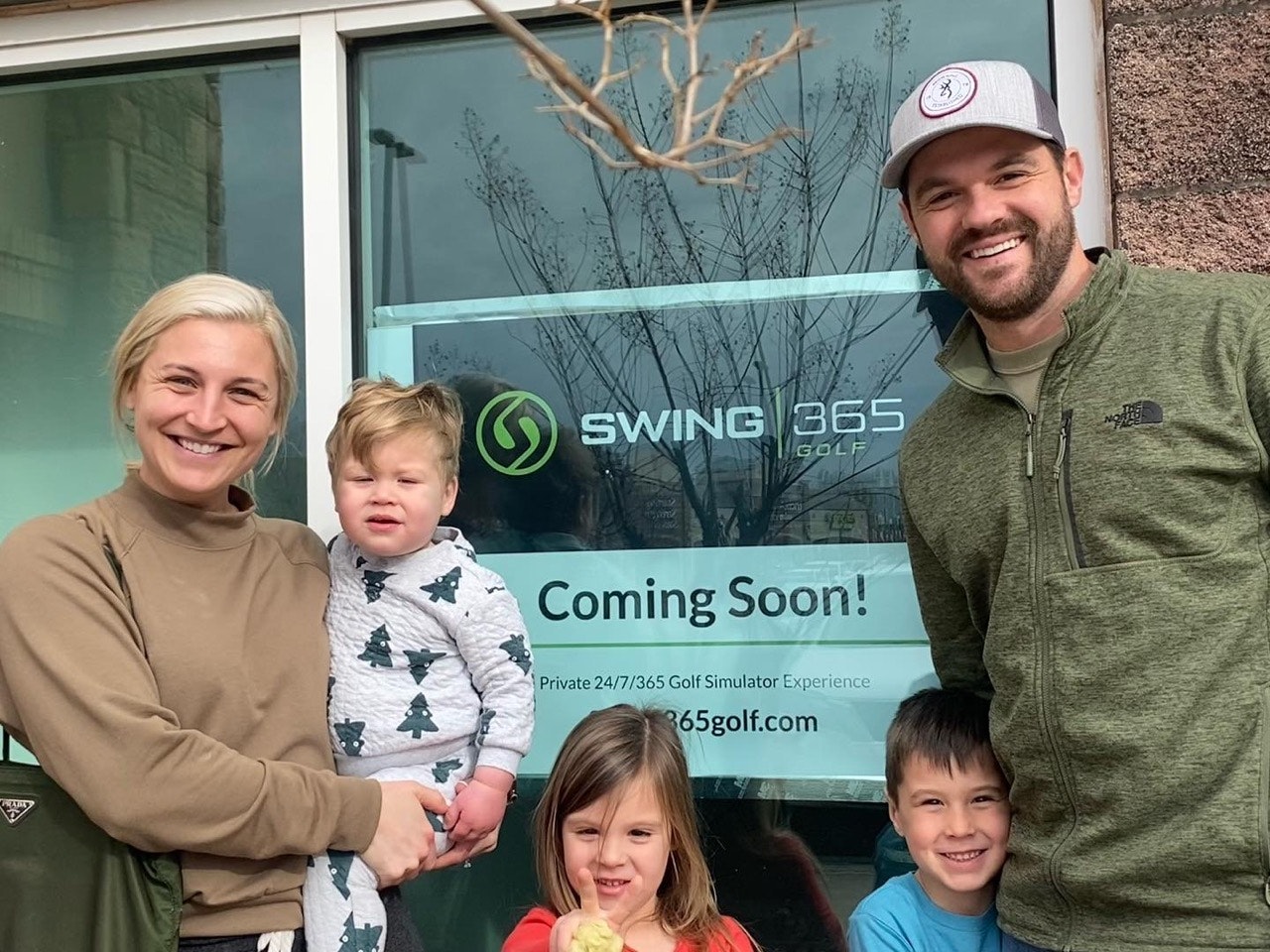 Swing 365 OKC - Screenshot 2 showing product features and functionality