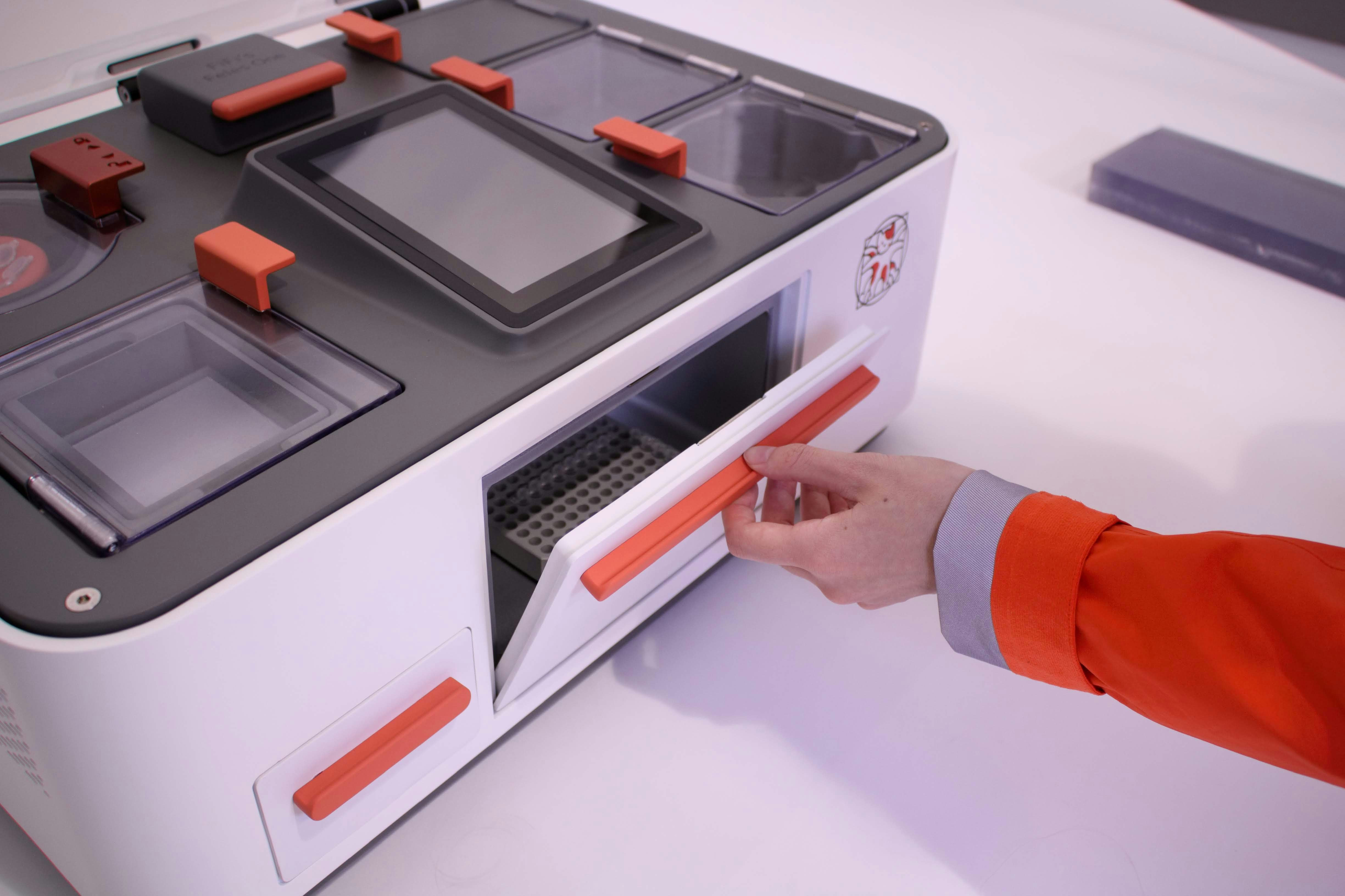 Feles One gallery image