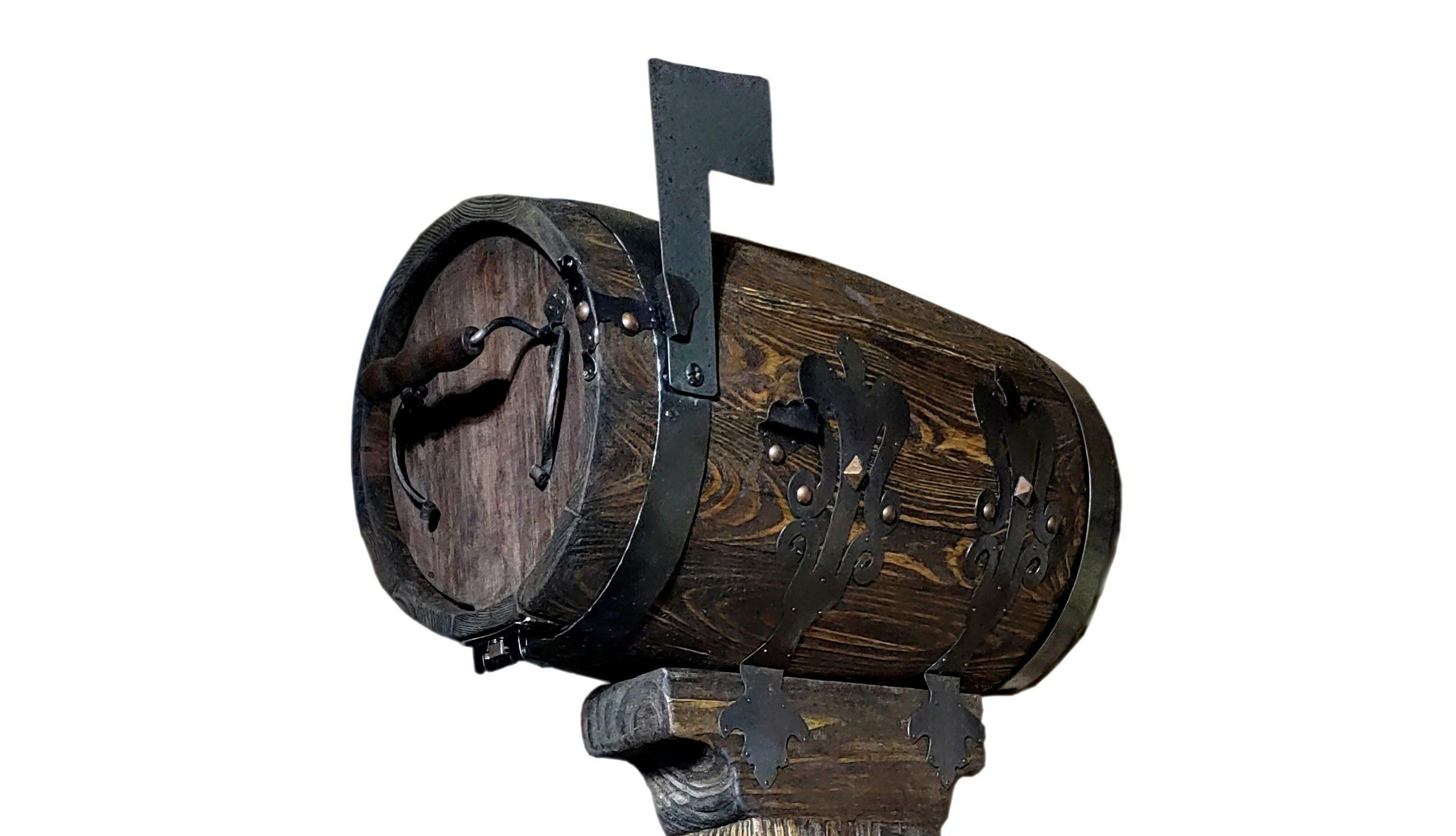 Barrel style aka hobbit mailbox