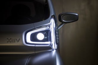 XEV YOYO gallery image