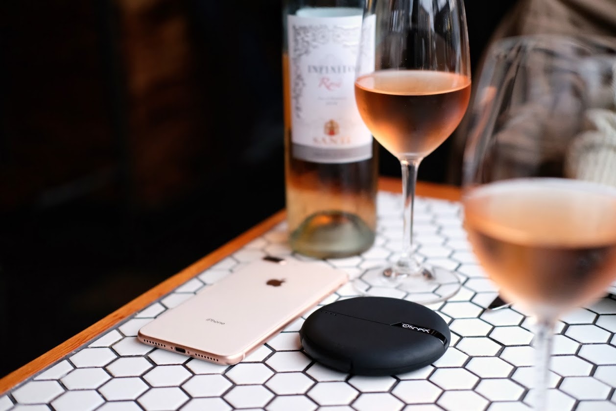 Onyxx Wireless Power Bank gallery image