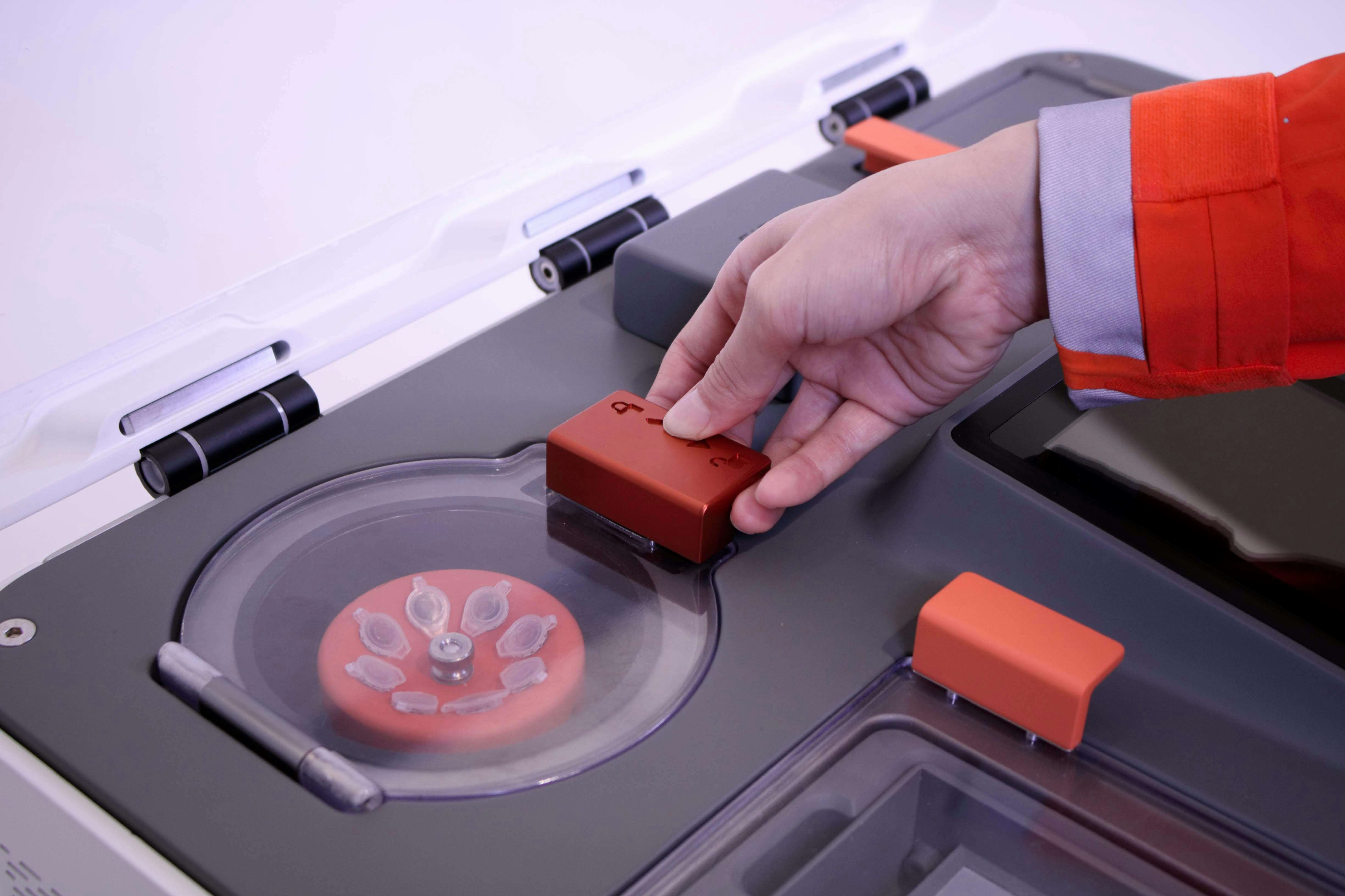 Feles One gallery image