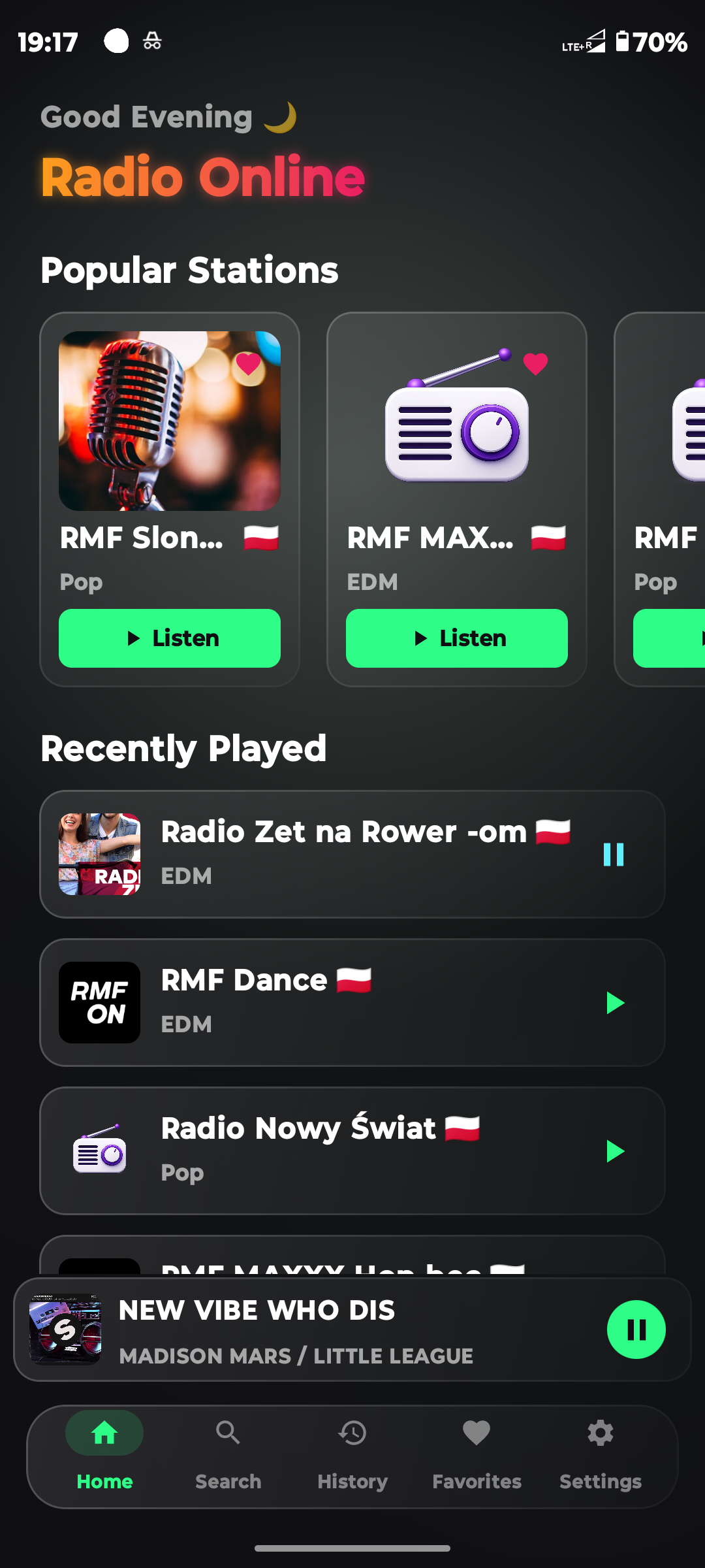 Radio online gallery image
