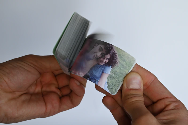 VideoToFlip.com - Turn video to flipbook screenshot 7