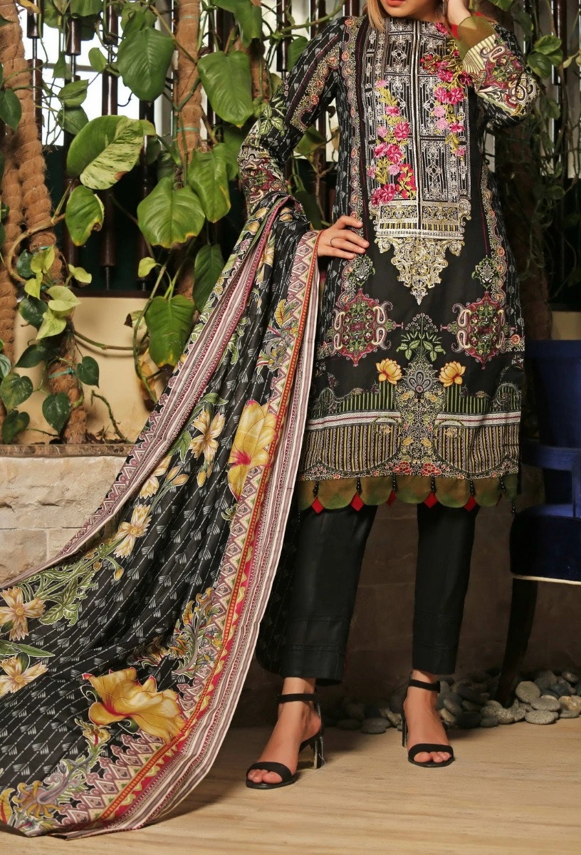 Buying Pakistani Clothes Online?