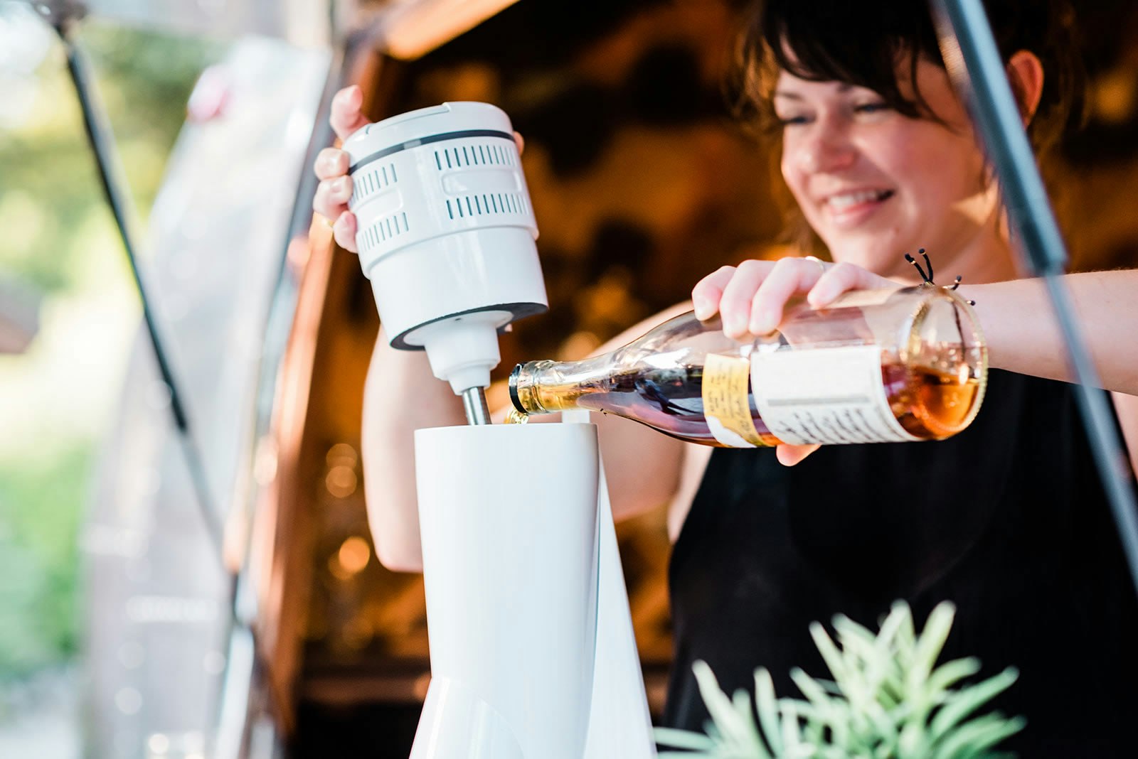 BARMUZE: Home Device Improves Alcohol gallery image