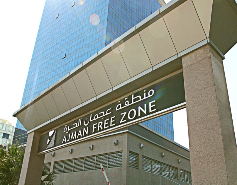 Ajman en alta mar