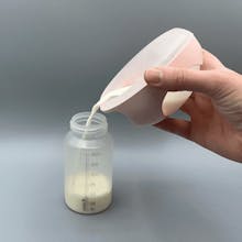 Jellie Collect Wearable Breast Pump gallery image