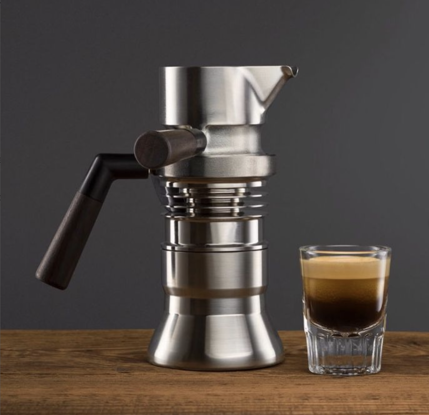 9Barista 커피 머신 - 최초의 바리 스타 등급 스토브 탑 에스프레소 머신. 미디어 2