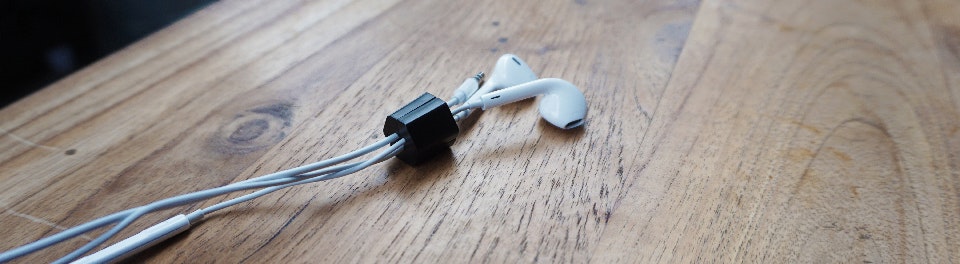 Minko Buds gallery image