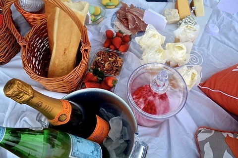 Merienda Picnic gallery image