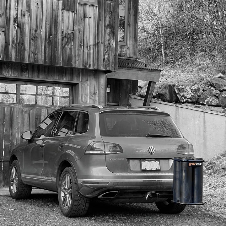 Gravi-4  Hitch Ski Rack gallery image