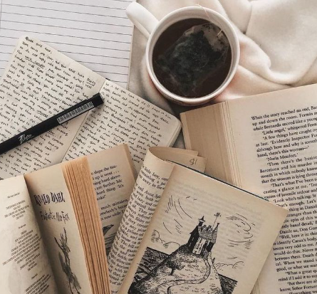 Regency Quill gallery image