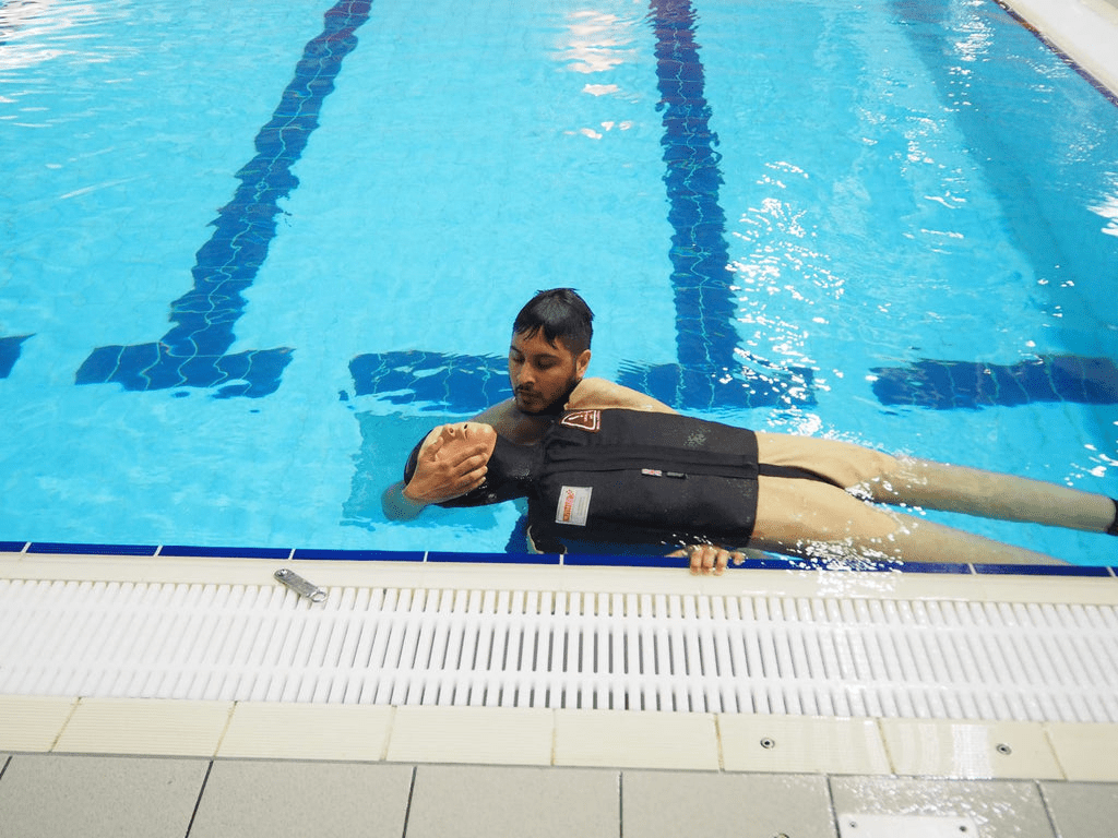 Manikins de sauvetage de piscine (couler)