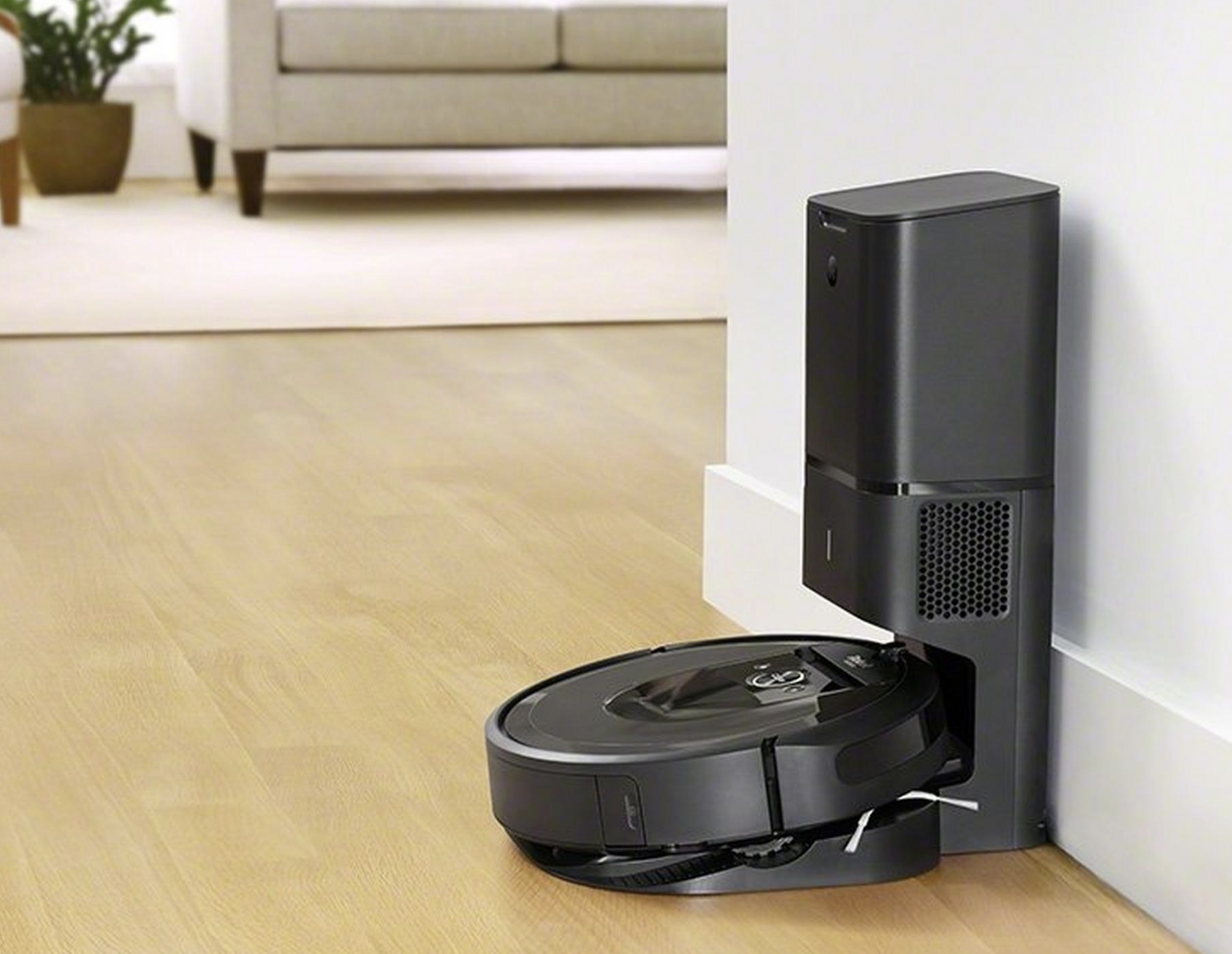 Roomba I7 Wi Fi Connected Robot Vacuum With Automatic Dirt