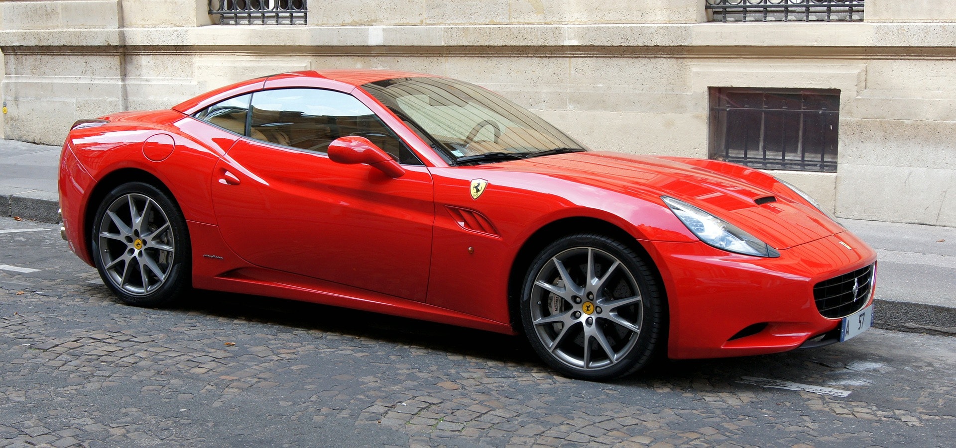 Best Car Rental Service in Dubai