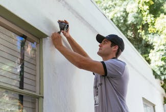 Vivint Wireless Outdoor Camera gallery image