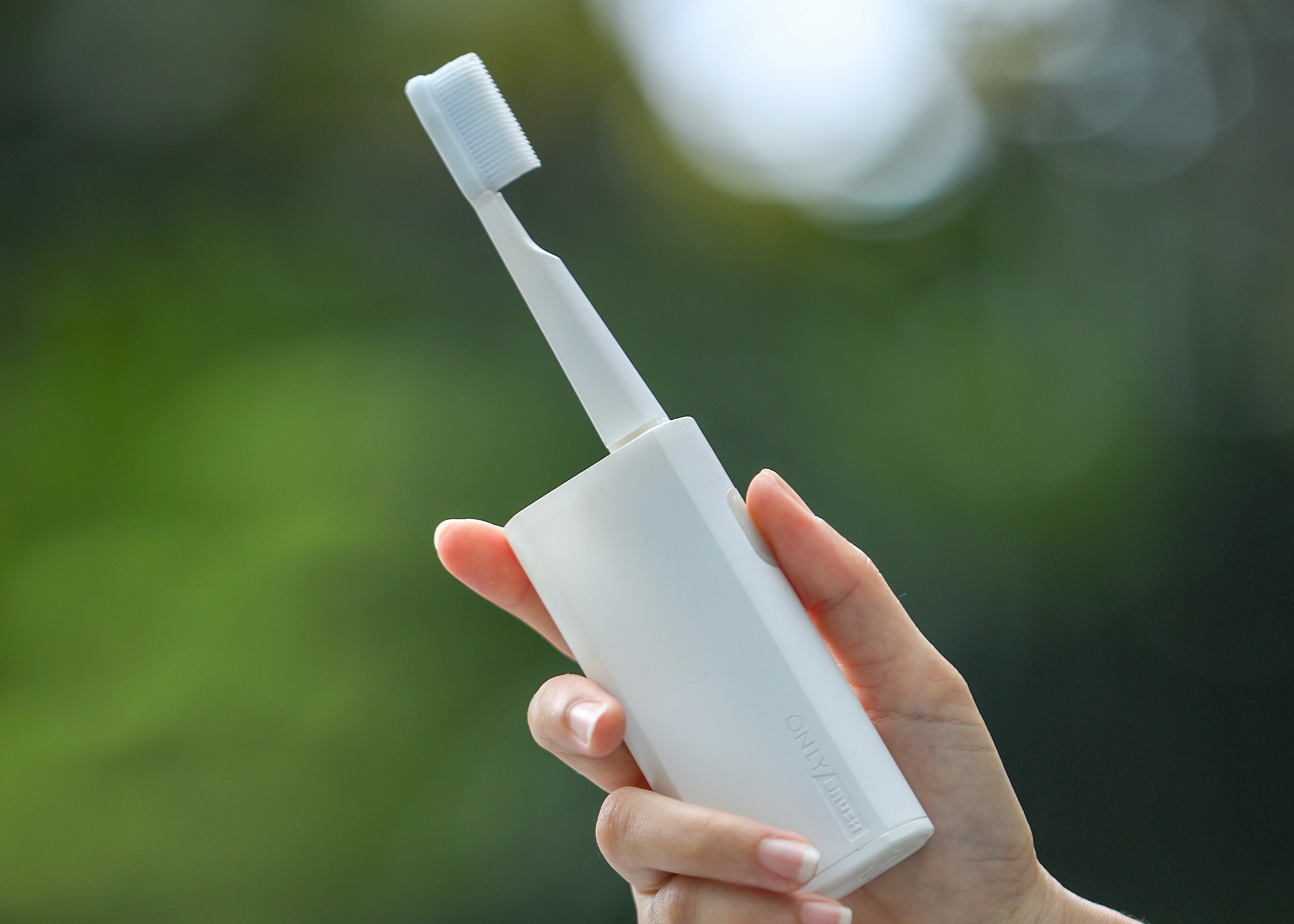 OnlyBrush - A Portable Smart Dental Kit gallery image