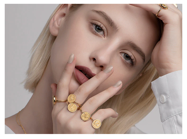 Feele: Minimalist Jewelry