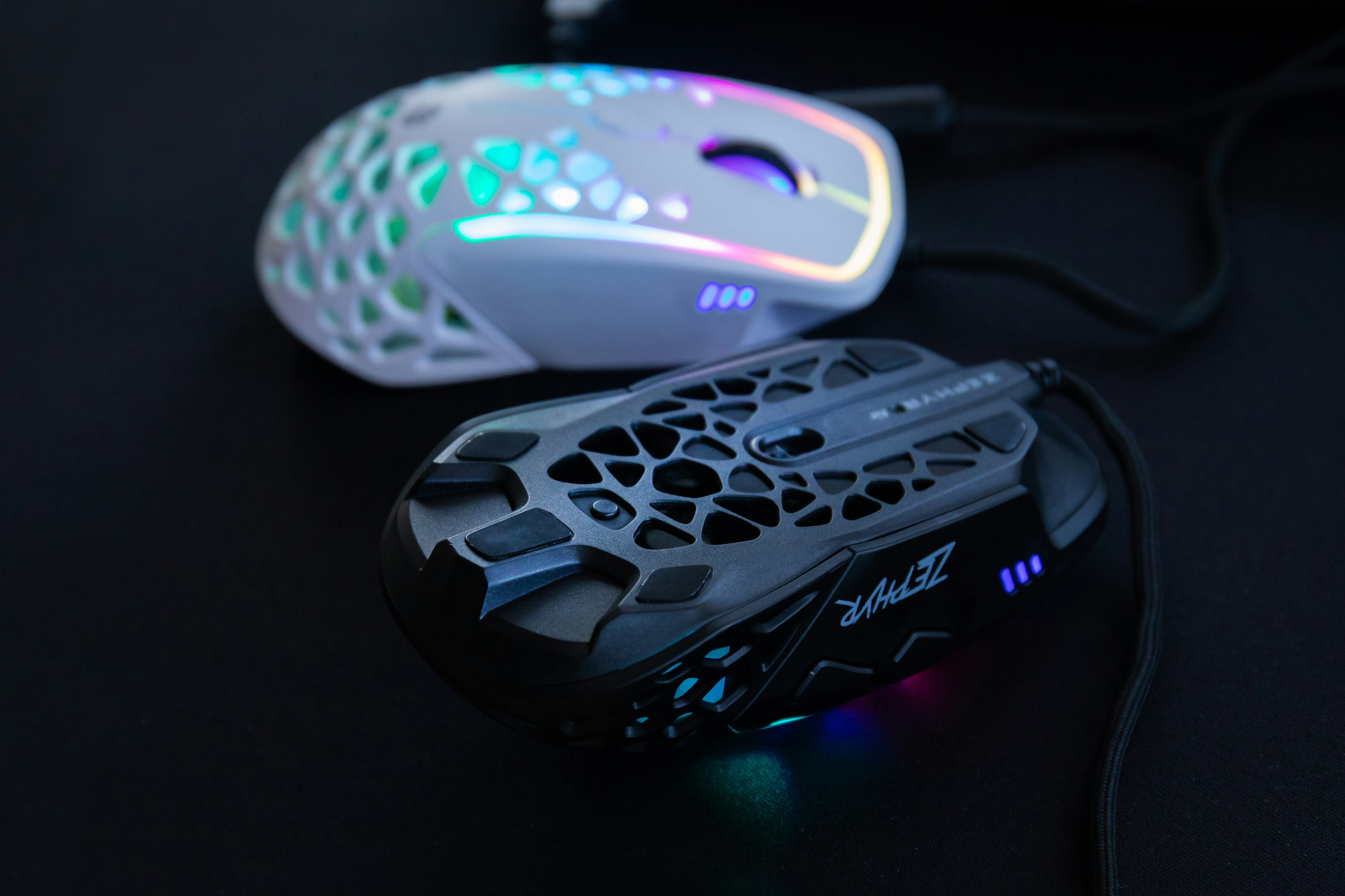 Zephyr gaming mouse gallery image