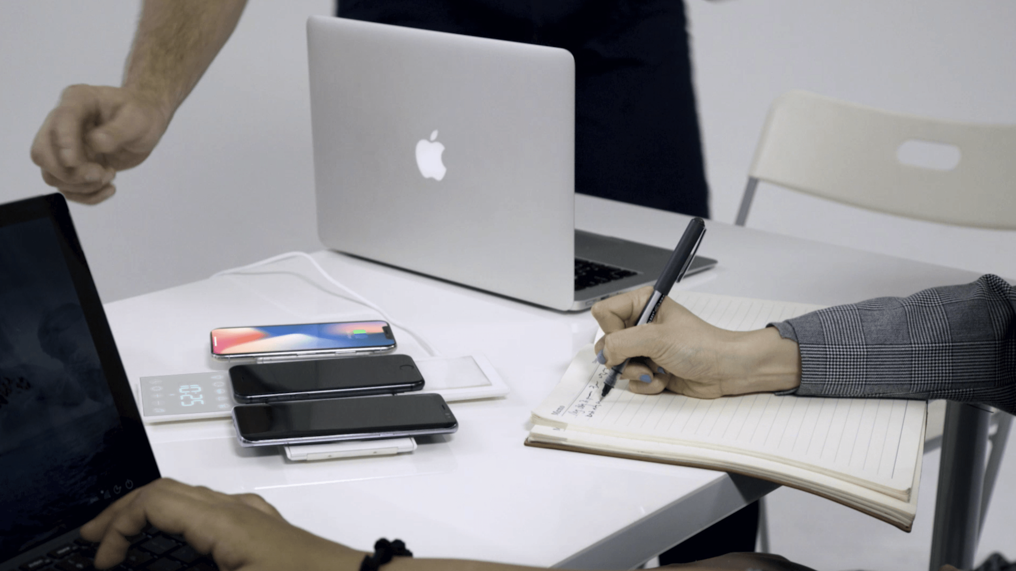 HyperCube: World's First Wireless Charging Station & Sleep Aid gallery image