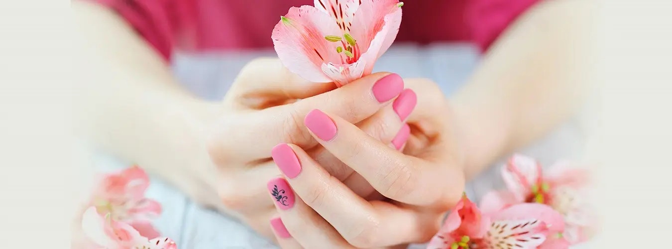 Média Nailsalonguide.com - Votre chemin vers de beaux ongles sains 1