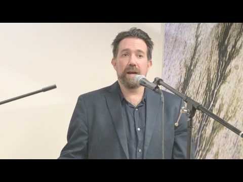 Retellable gallery image