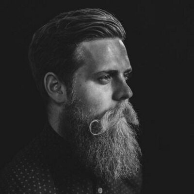 Tobias van Schneider