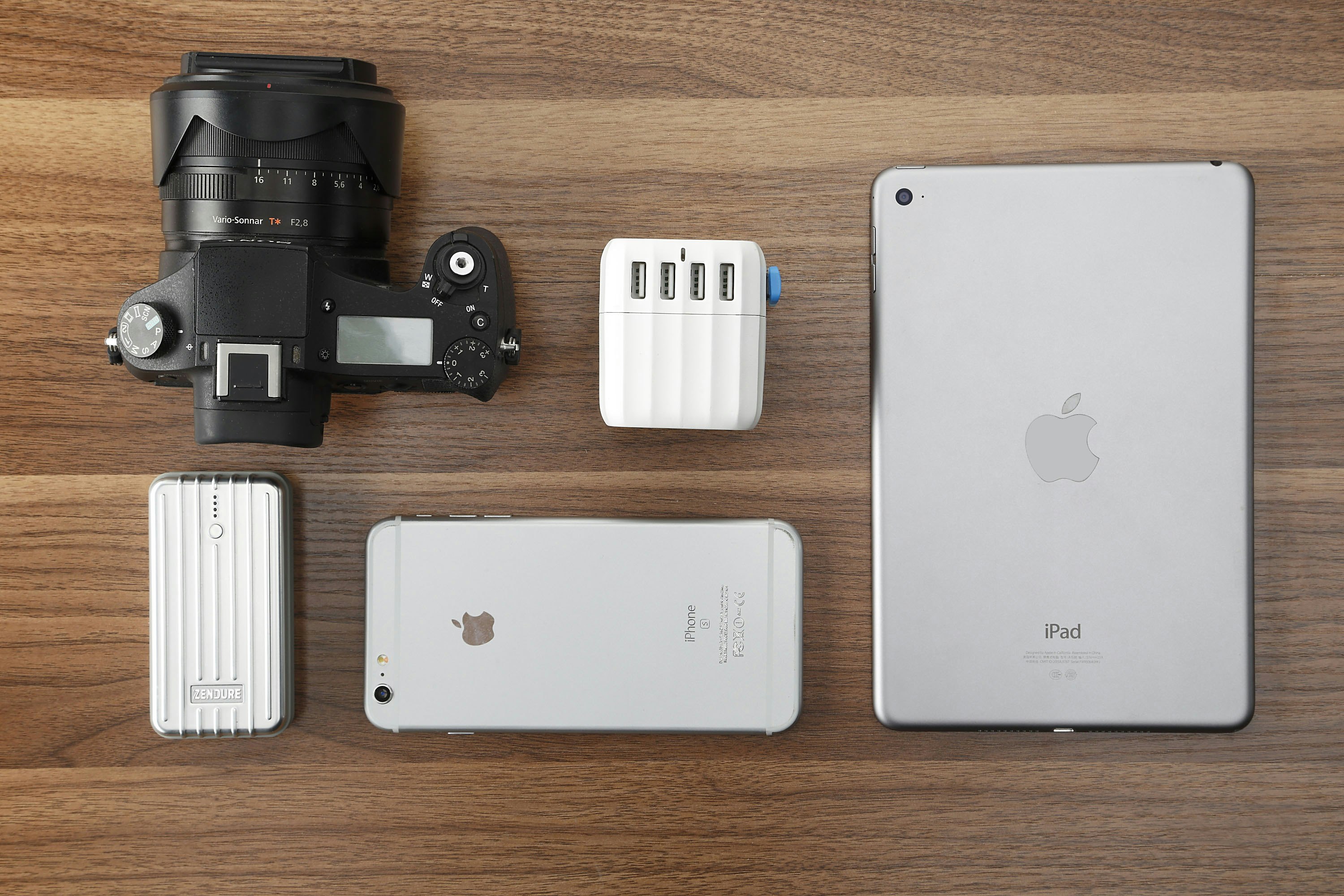 Zendure Passport Global Travel Adapter gallery image