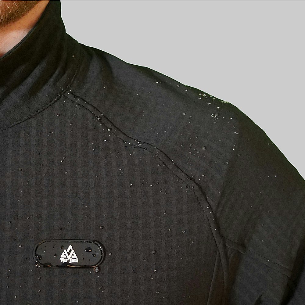 入札 - 防水技術衣服を再発明しますメディア4