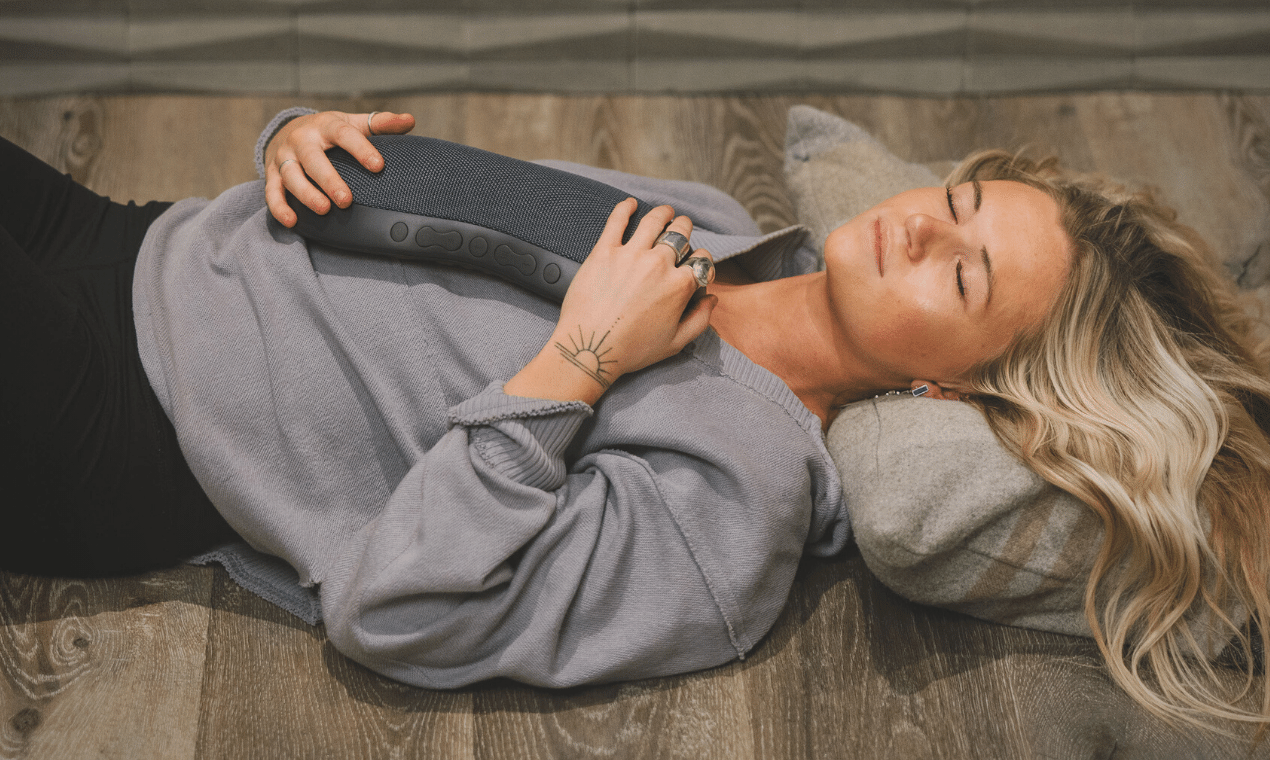 Solace vibrospeaker - Vibes'i hissedin ve müziği müzik ve ton titreşimleriyle rahatlatın medya 8